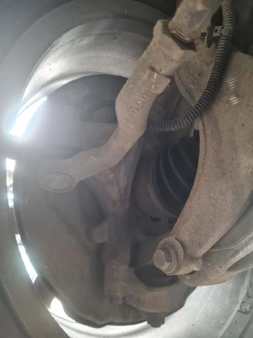 31451326 VOLVO Цапфа (поворотный кулак) передний левый купить в Львов
