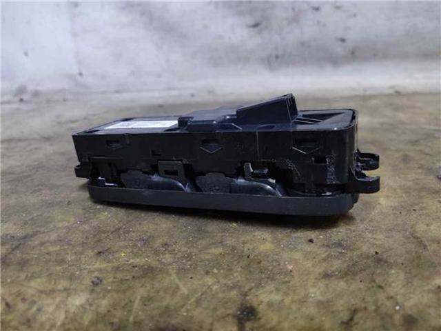 31453266 VOLVO Кнопочный блок управления стеклоподъемником передний левый купить в Тернополь