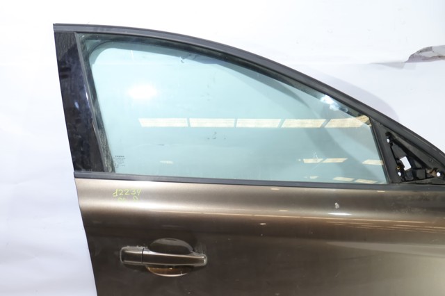 VOLVO 31457679 Дверь передняя правая в наличии Полтава