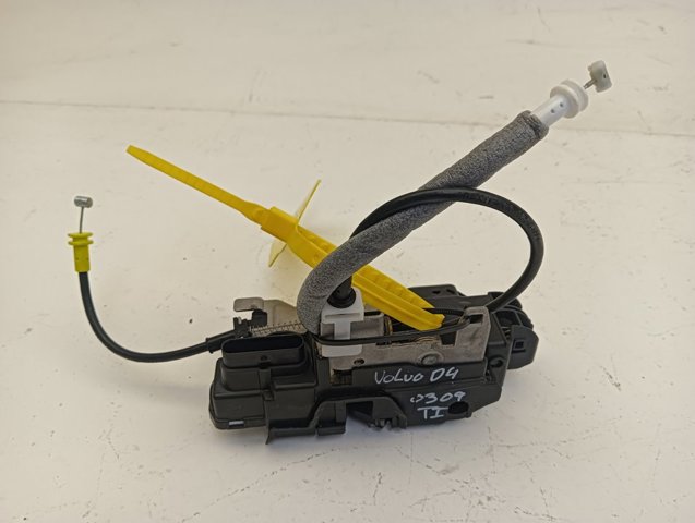 31462448 VOLVO Замок двери задней левой купить в Сумы