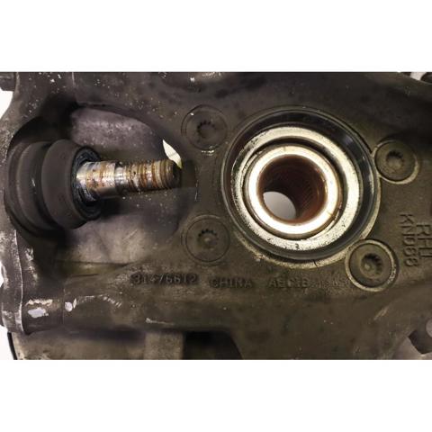 31476612 VOLVO Цапфа (поворотный кулак) передний правый купить в Тернополь