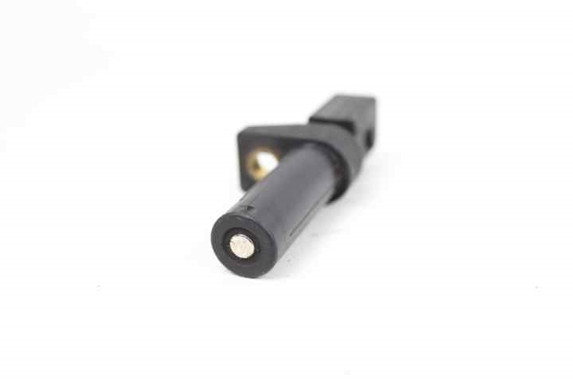 MERCEDES 31532828 Датчик положения (оборотов) коленвала в наличии Днепр