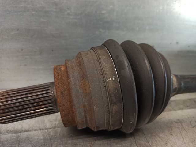 BMW 31607622883 Полуось (привод) передняя левая в наличии Полтава