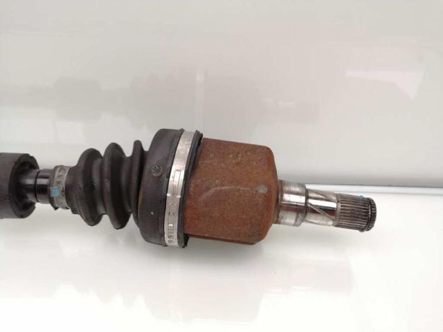 31608605467 BMW Полуось (привод) передняя левая купить в Кривой Рог