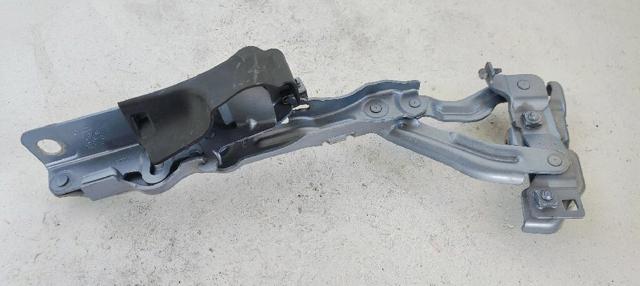 VOLVO 31651861 Петля капота правая в наличии Ужгород