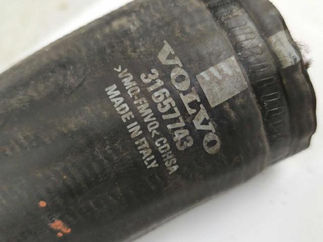 31657743 VOLVO Шланг (патрубок) интеркуллера купить в Тернополь