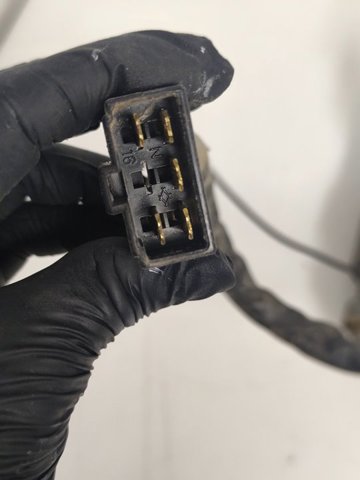 Fecho de ignição Mitsubishi Pajero 1 L04G