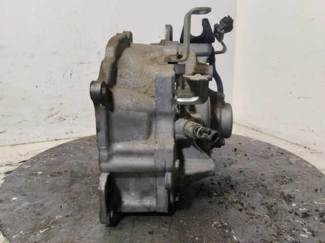 NISSAN 320104FA5A в наличии Львов