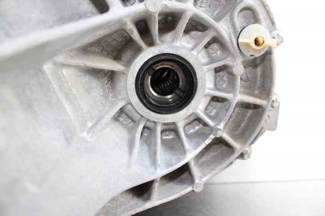 RENAULT 320105644R КПП в сборе (механическая коробка передач) в наличии Николаев
