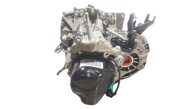 320107799R RENAULT Стартер купить в Ирпень