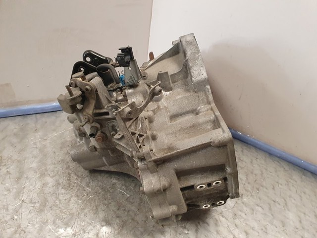 32010EQ068 NISSAN КПП в сборе (механическая коробка передач) купить в Львов