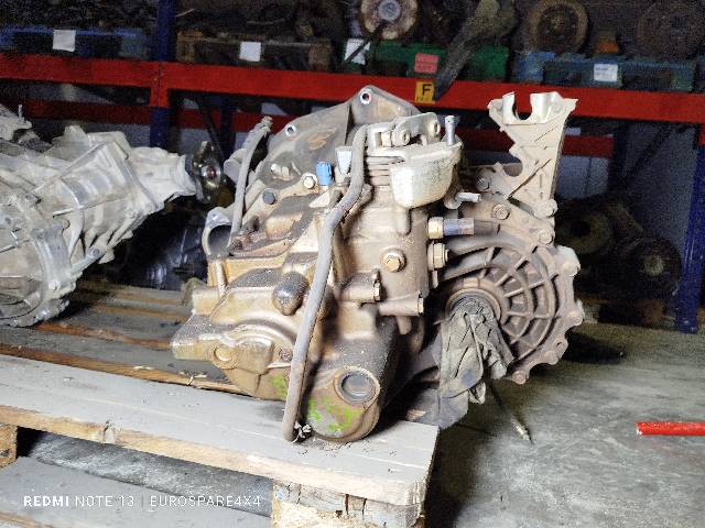 NISSAN 32010EQ06C КПП в наличии Львов
