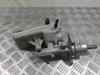 Cilindro mestre do freio 32067008C OPEL