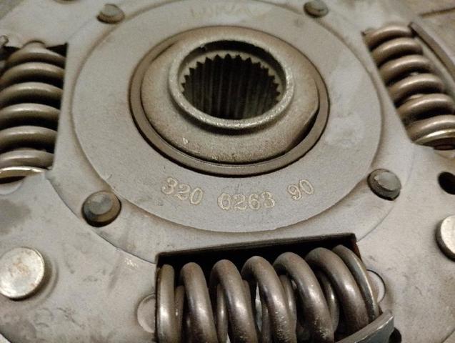 VOLVO 3211794 Корзина сцепления в наличии Павлоград