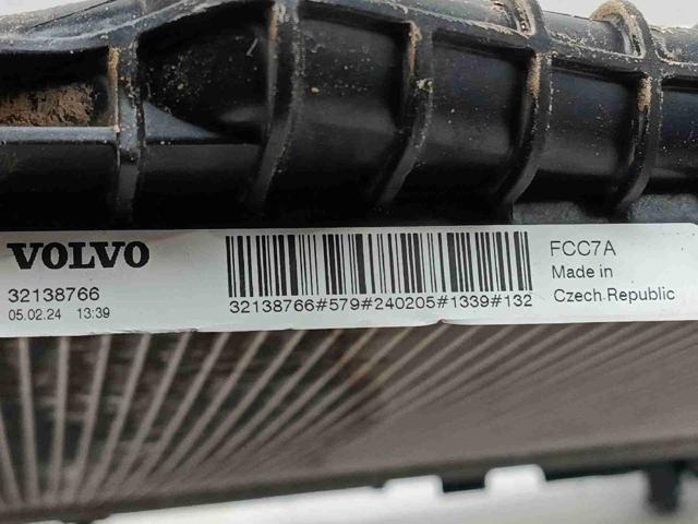 VOLVO 32138766 Радиатор охлаждения двигателя в наличии Ужгород