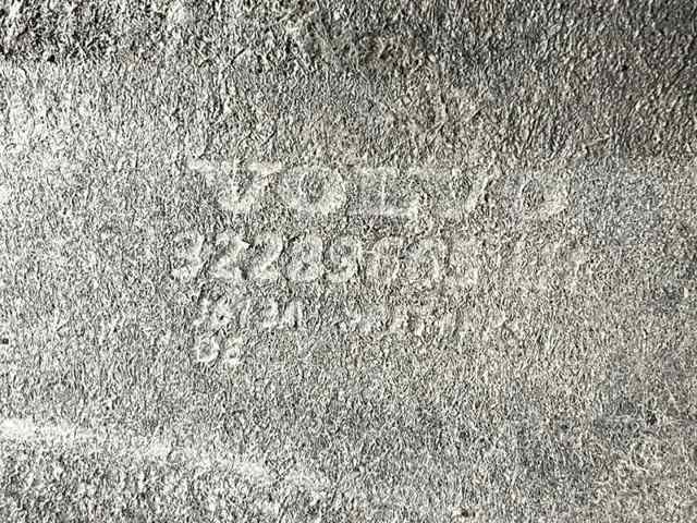 VOLVO 32289665 Подкрылок задний левый в наличии Тернополь