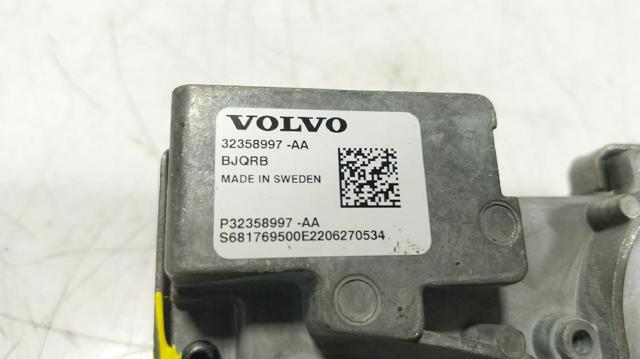 VOLVO 32410198 Камера системы обеспечения видимости в наличии Хмельницкий