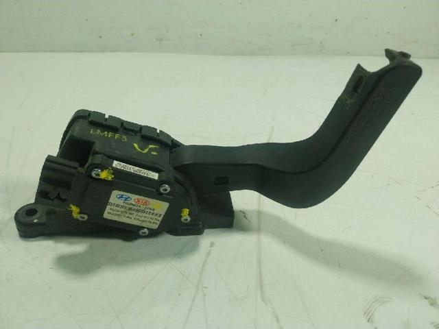 327002S100 HYUNDAI Педаль газа (акселератора) купить в Житомир