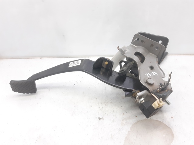 Pedal de embraiagem 328022S050 Hyundai/Kia