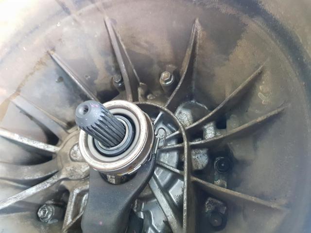 Caixa de Mudança montada (caixa mecânica de velocidades) 3303060B60 Toyota