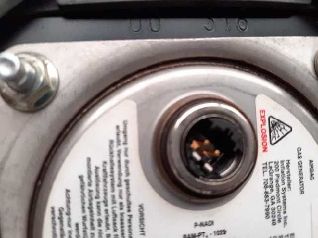 33109724404B BMW купить в Львов