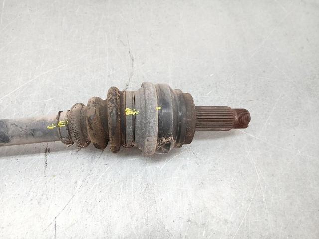 33207581028 BMW Полуось задняя правая купить в Каменское