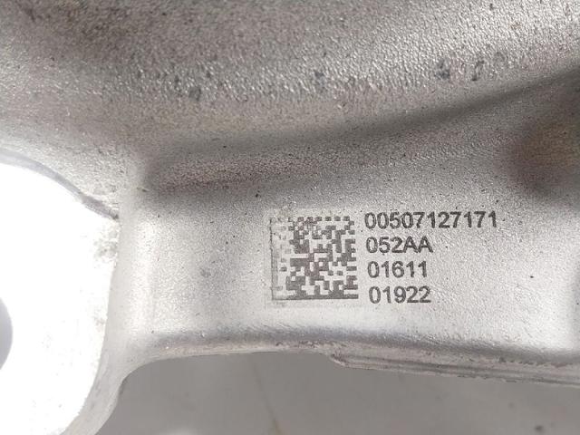 33306879523 BMW Цапфа задняя левая купить в Харьков