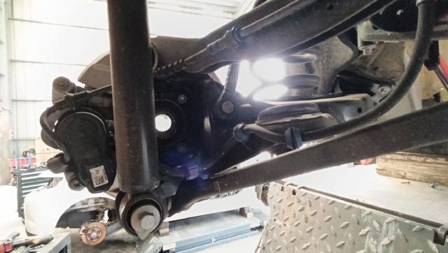 33306894209 BMW Цапфа (поворотный кулак) задний левый купить в Черновцы