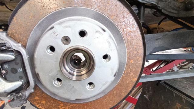 33306894210 BMW Цапфа (поворотный кулак) задний правый купить в Черновцы