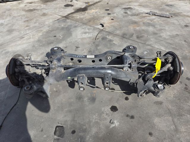 33316783715 BMW Балка задней подвески (подрамник) купить в Павлоград