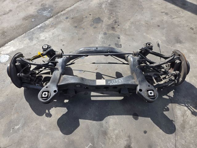 BMW 33316783715 Балка задней подвески (подрамник) в наличии Ирпень