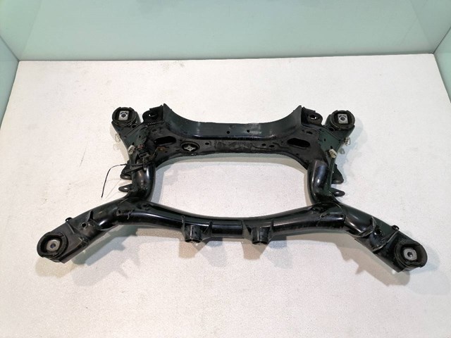 Viga de suspensão traseira (plataforma veicular) 33316792506 BMW