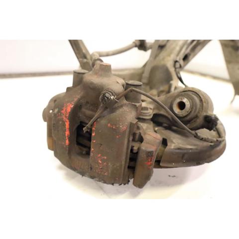 BMW 33326774778 Цапфа задняя правая в наличии Черкассы