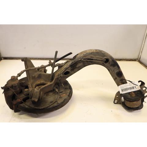 BMW 33326774778 Цапфа задняя правая в наличии Кривой Рог