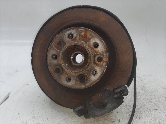 33326774809 BMW Цапфа (поворотный кулак) задний левый купить в Каменское