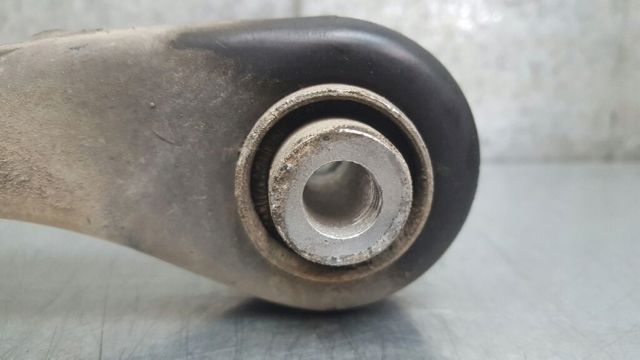 33326781625 BMW Верхний левый рычаг задней подвески купить в Запорожье