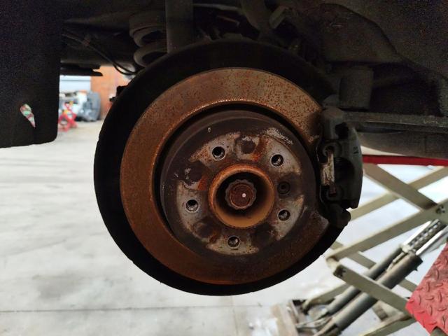 BMW 33326788054 Цапфа (поворотный кулак) задний правый в наличии Ужгород