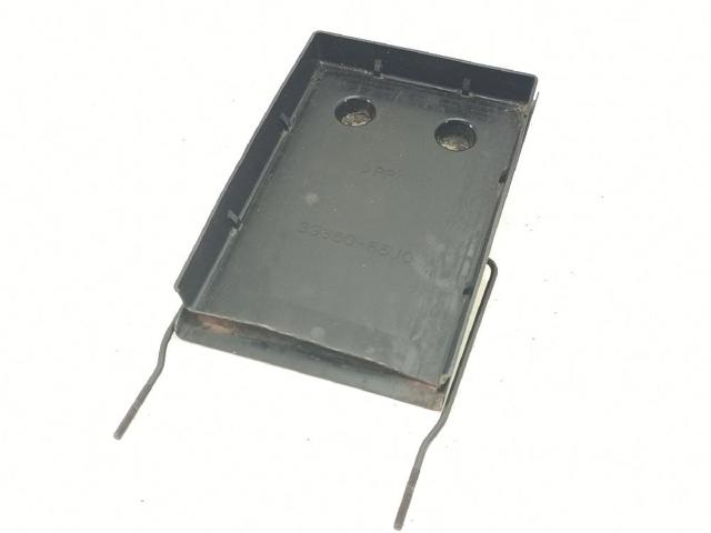 SUZUKI 3366065J0 Полка под аккумулятор в наличии Чернигов