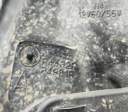 SUZUKI 3512062J11000 Правая фара в наличии Николаев