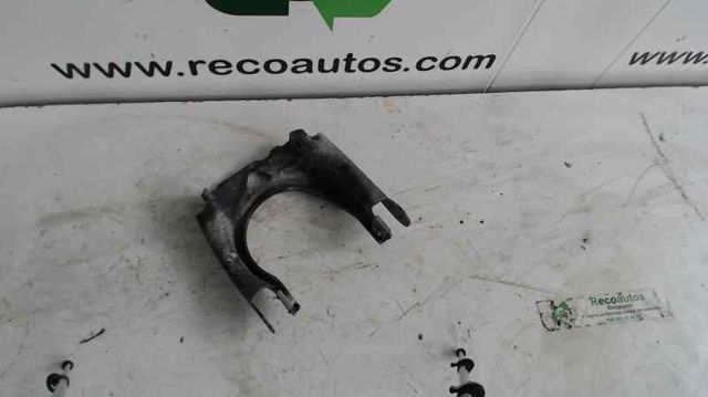 Braço oscilante superior esquerdo de suspensão dianteira 3520N8 Peugeot/Citroen