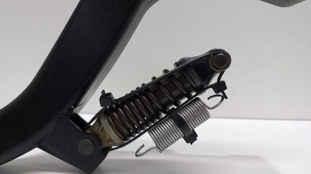 Pedal de embraiagem BMW 3 E90