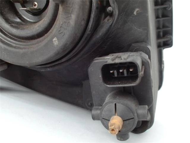 SUZUKI 3532062J11 Левая фара в наличии Львов
