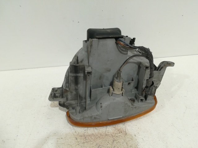 35460748 RENAULT Фара правая купить в Черновцы
