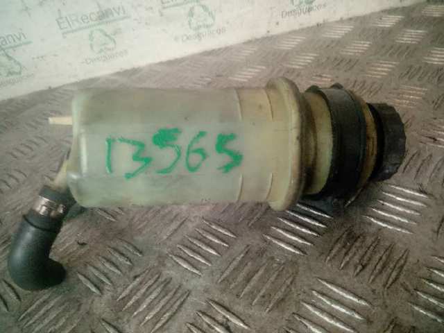 VAG 357422372 Бачок насоса ГУР в наличии Ирпень
