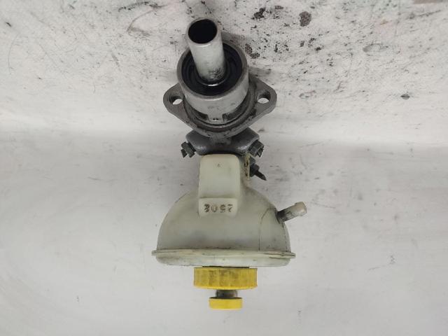 Cilindro mestre do freio 357611019B VAG