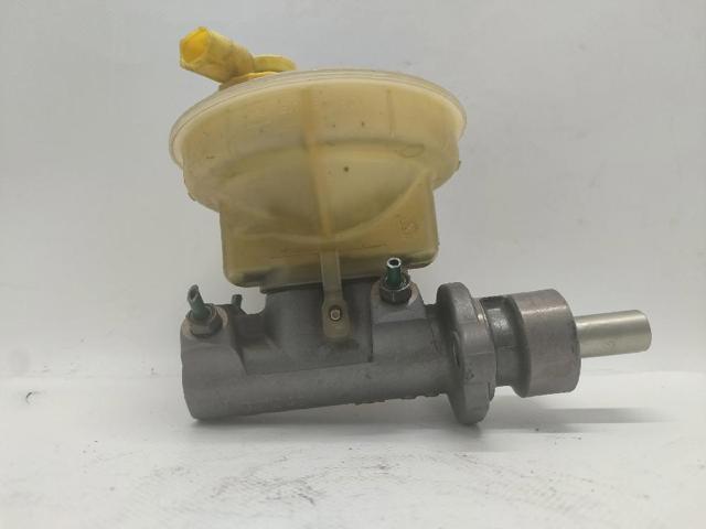 Cilindro mestre do freio 357611019B VAG