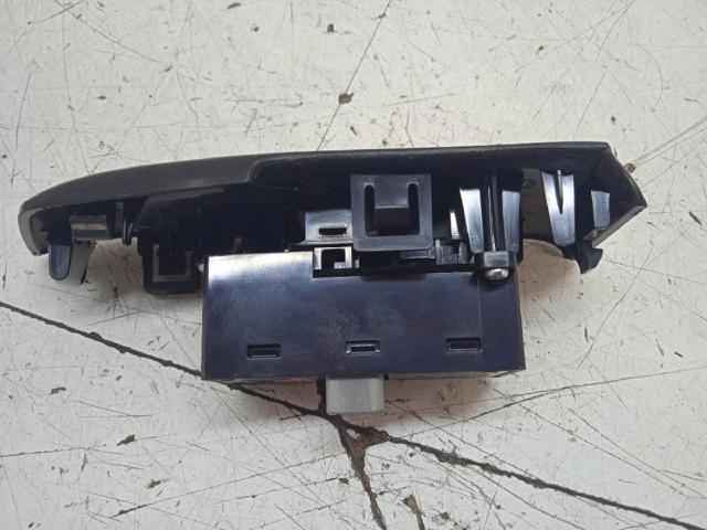 HONDA 35770TL0E11 Кнопка включения мотора стеклоподъемника задняя правая в наличии Украина