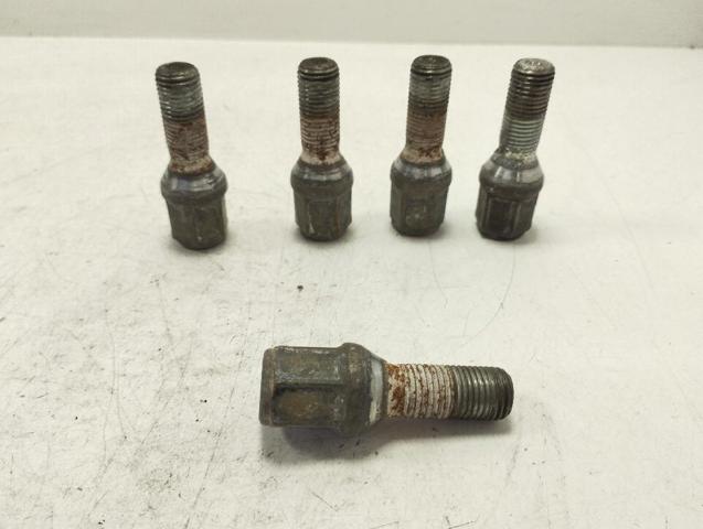 BMW 36136756298 Колесный болт в наличии Запорожье
