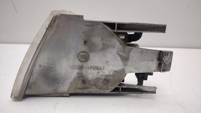 FIAT 36180748 Указатель поворота правый в наличии Николаев