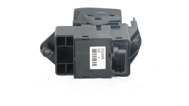 363211899R RENAULT Выключатель контроля положения ручного тормоза купить в Львов
